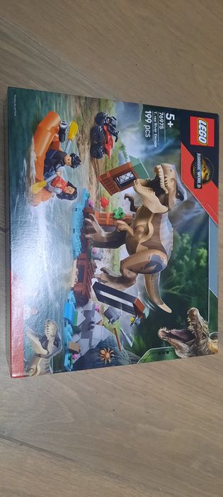 Lego 76975 Jurassic World T rex River Escape