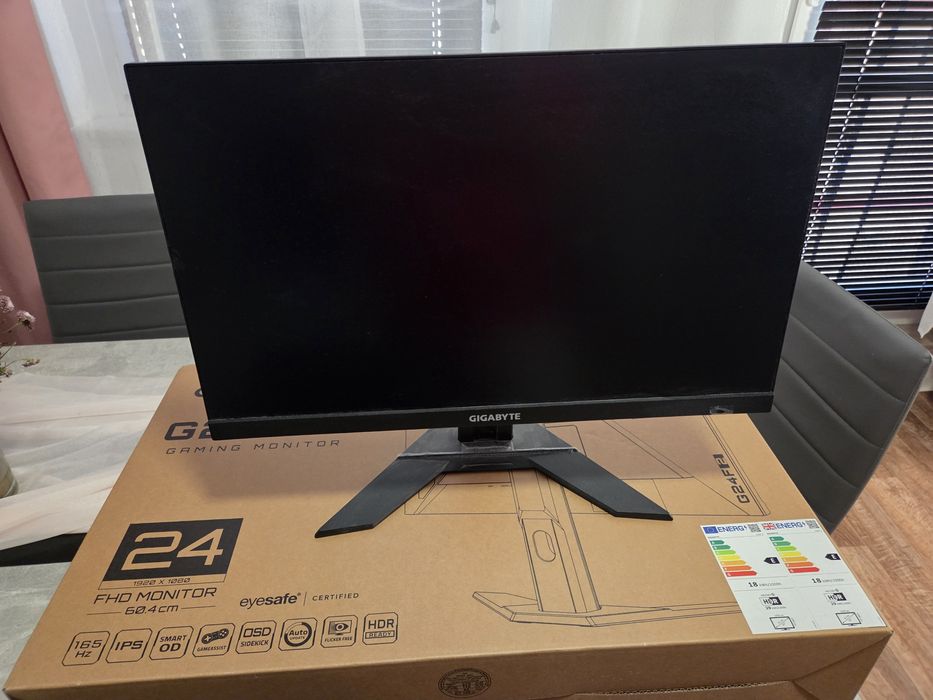 Gigabyte g24f 2 180hz