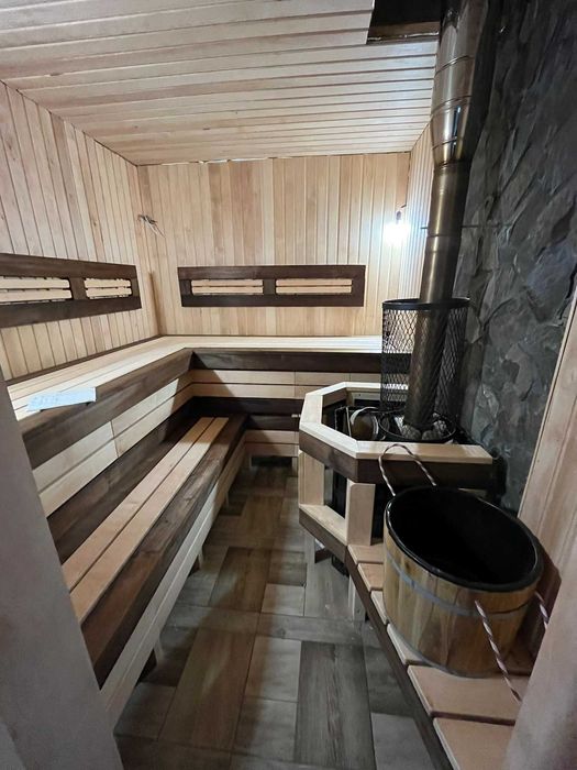 Вагонка, лежак. Вільха, липа. У сауни та лазні.