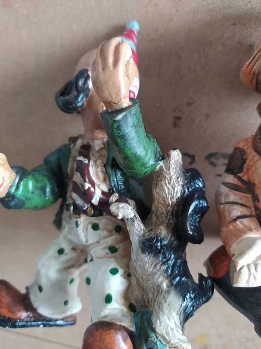 Palhaços em Cerâmica