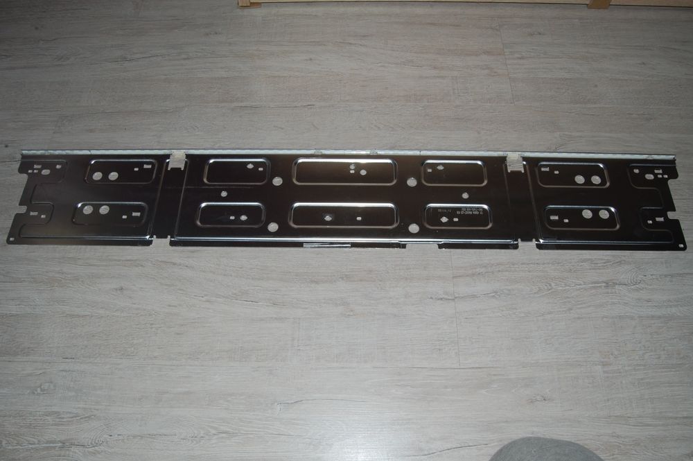 2x Podświetlenie z TV Samsung UE43AU8002K UE43BU8002K