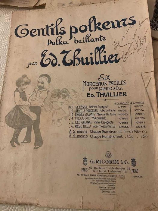 Partituras e outras peças musicais para venda