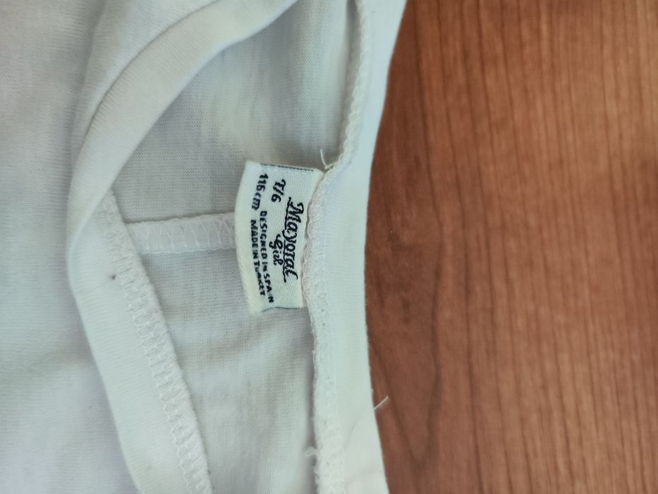 Camisola branca de menina da Mayoral
