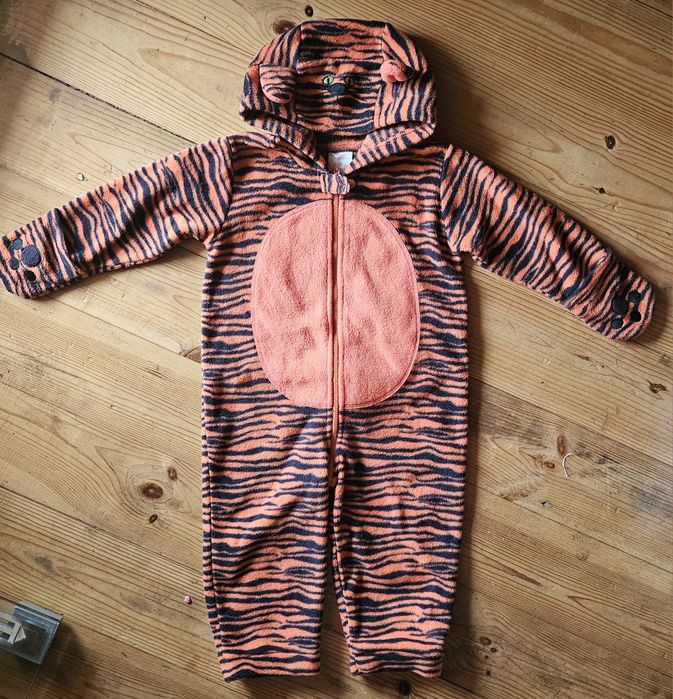 Продам тепленькі новорічні чоловічки на 2-3р