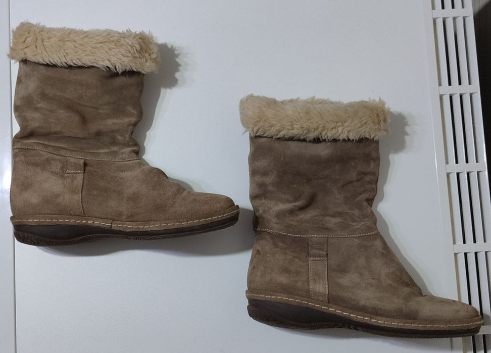 Демісезонні чобітки жіночі (замша, р.37)