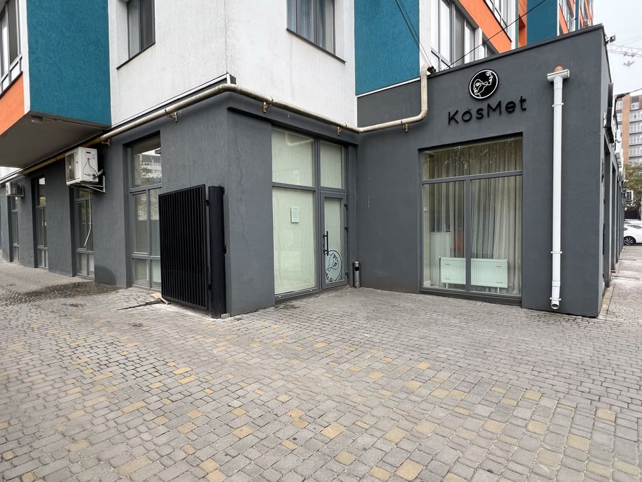 Оренда приміщення (фасад новобудови)