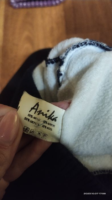 Зимові шапки та перчатки