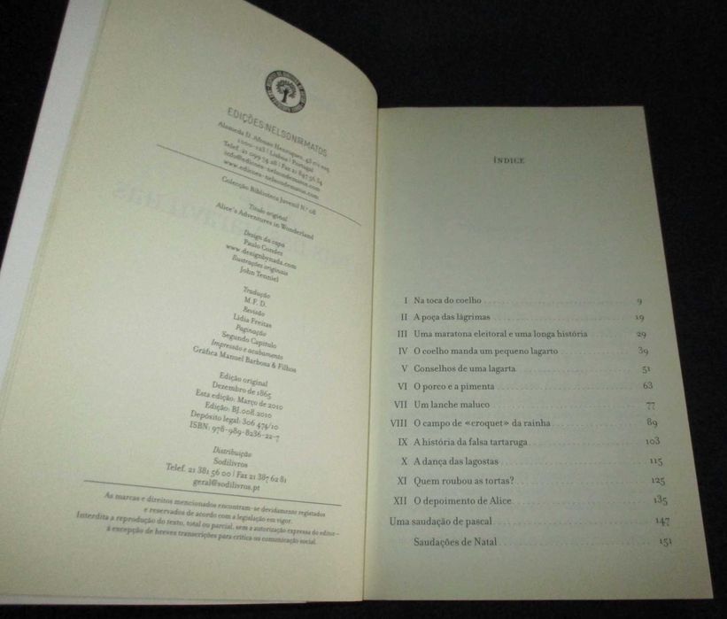 Livro Alice no país das maravilhas Lewis Carroll