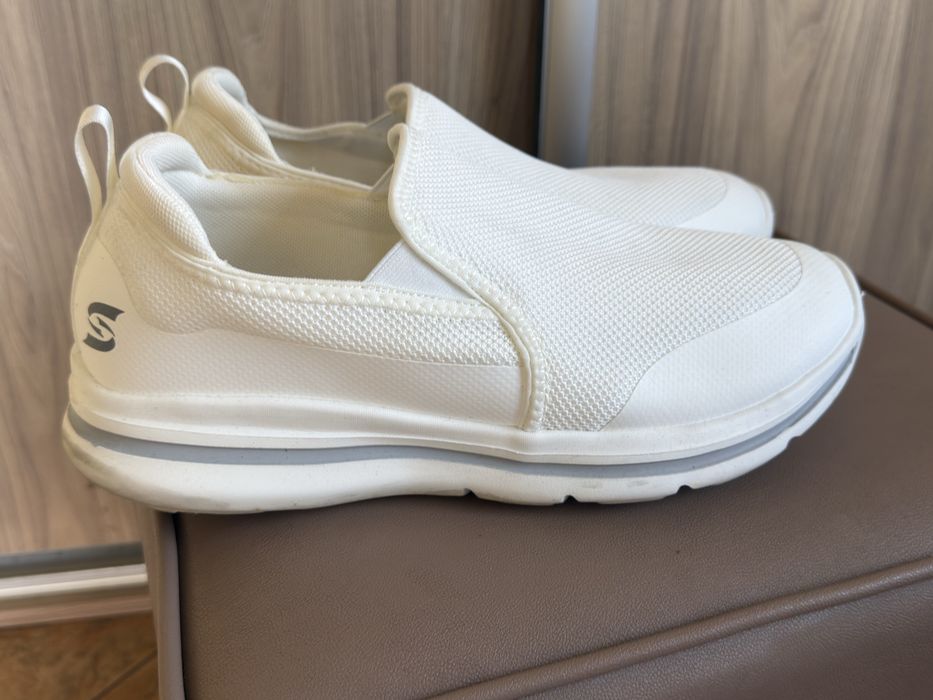 Buty męskie sportowe nowe