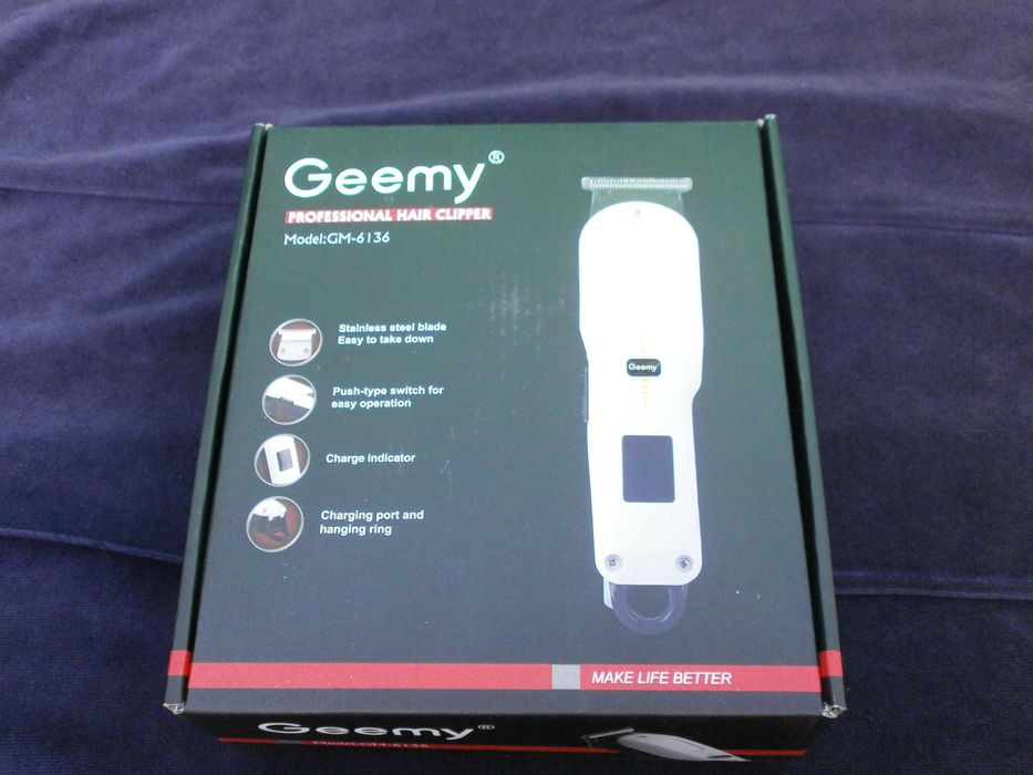 Акумуляторна машинка для стрижки  волос волосся   Geemy GM-6136