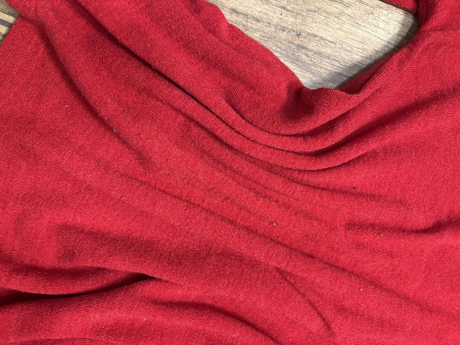 Czerwona bluzka basic