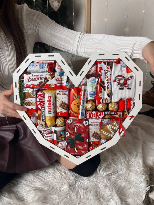 Подарункові бокси до Новорічних свят з доставкою по Україні