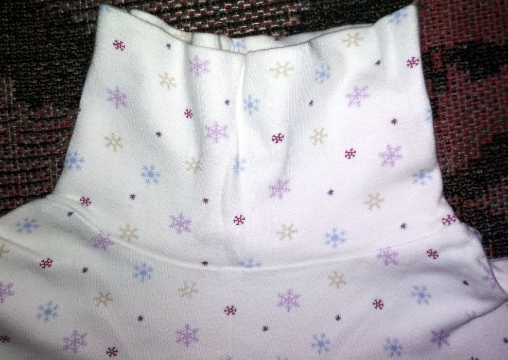 Гольф/гольфик белый на 8-10 лет