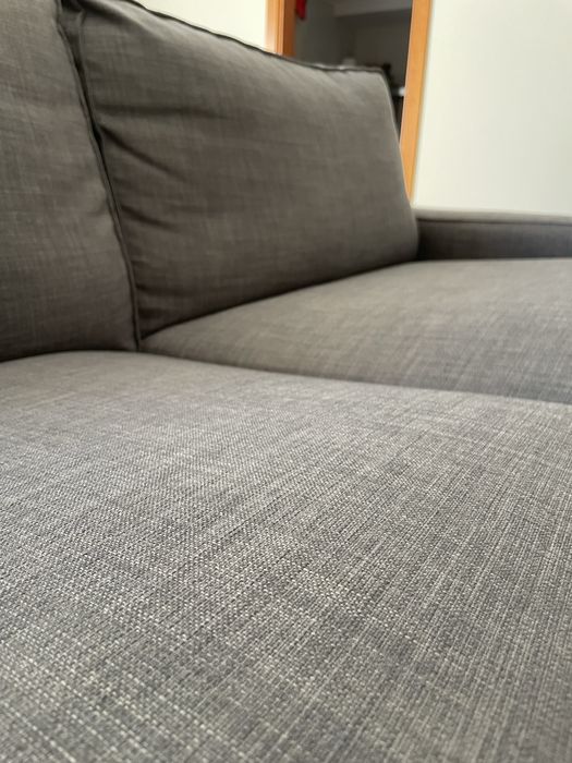 Sofá KIVIK 3 lugares cinzento escuro