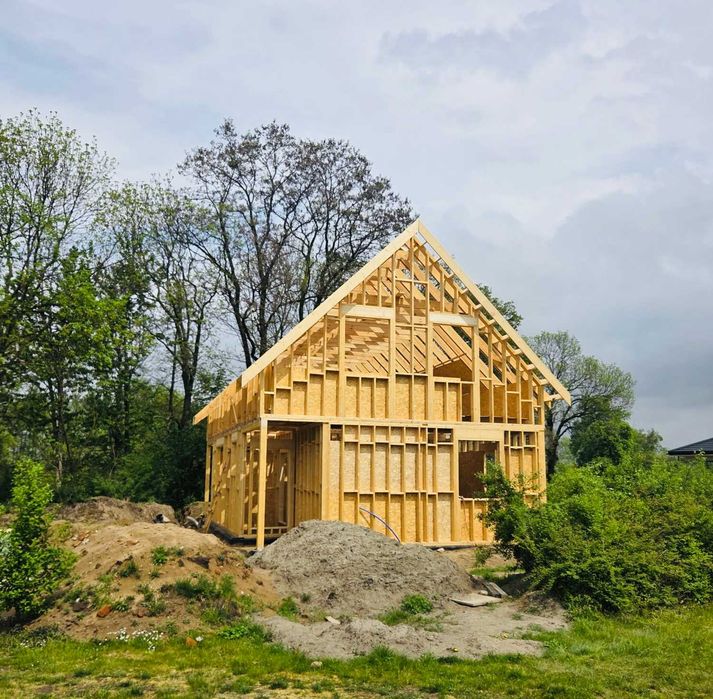 Domy szkieletowe drewniane | Konstrukcje prefabrykowane | Montaż