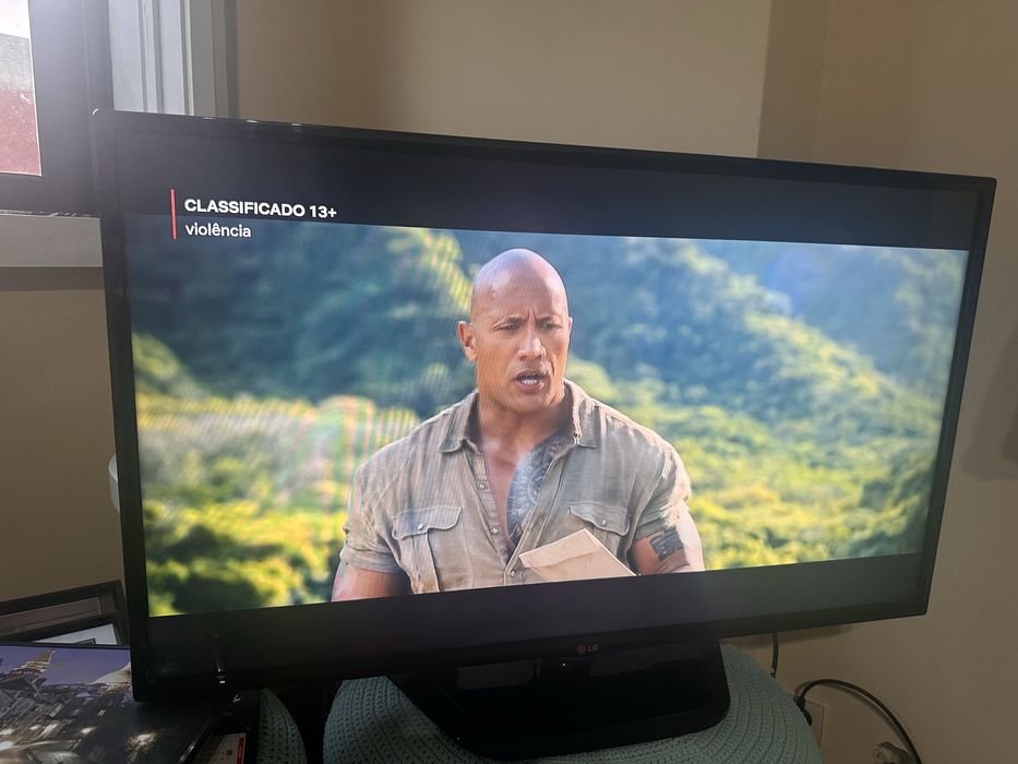 Vendo TV lg 42 polegadas Hd