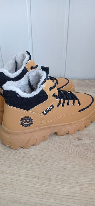Buty zimowe 42-27,3 cm
