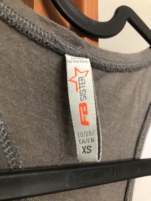 Szara koszulka top bokserka z nadrukiem boho rozmiar XS 34