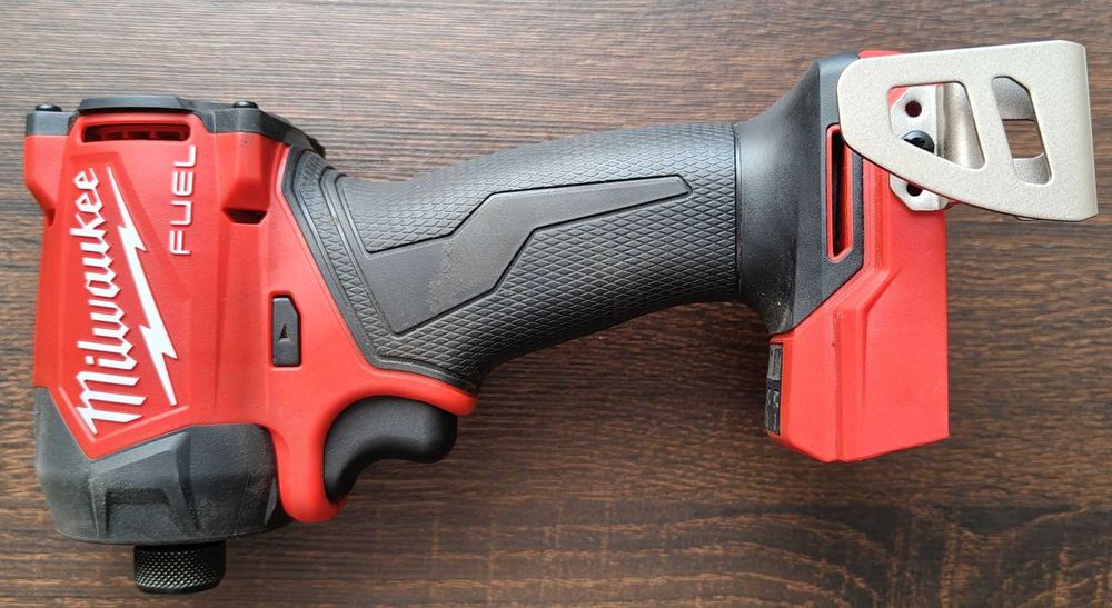 Zakrętarka udarowa hydrauliczna Milwaukee M18 FIDRQ stan idealny na gwarancji