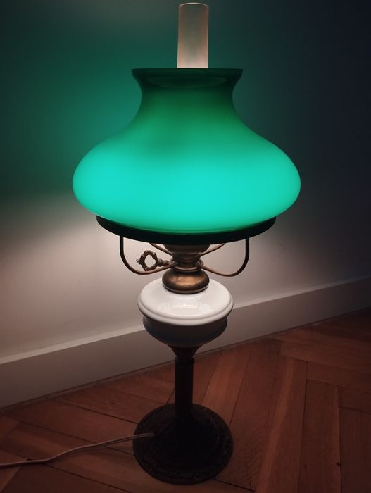 Lampa elektryczna, naftowa Vynckier lata 60/70.