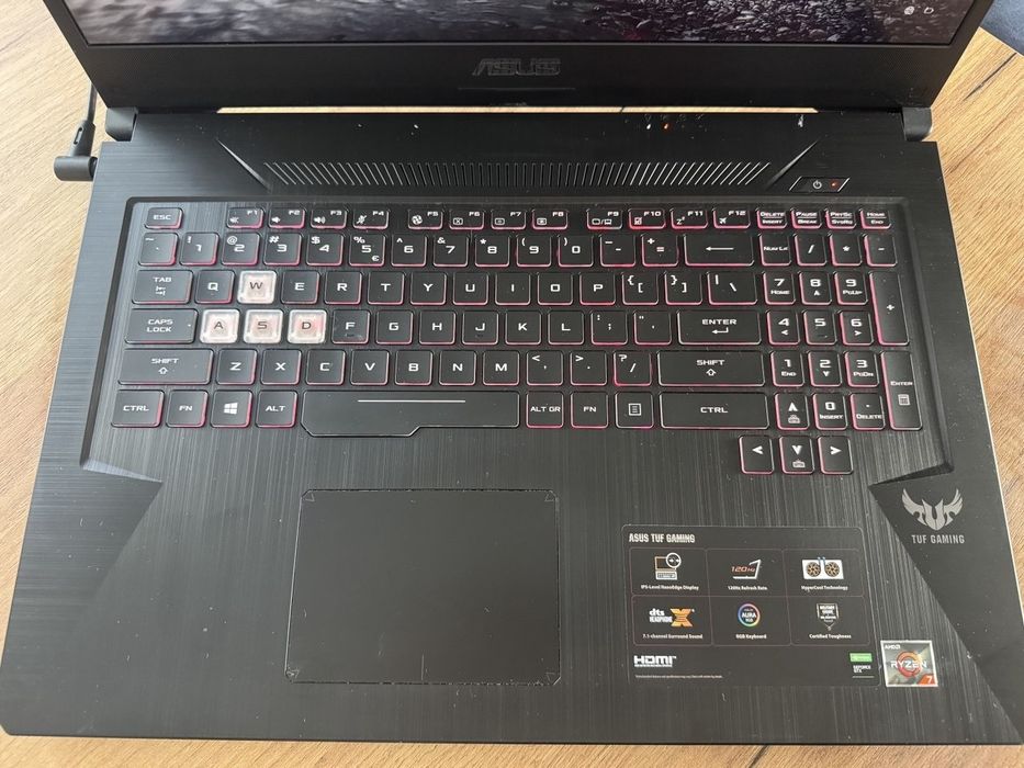 ASUS TUF Gaming FX705D