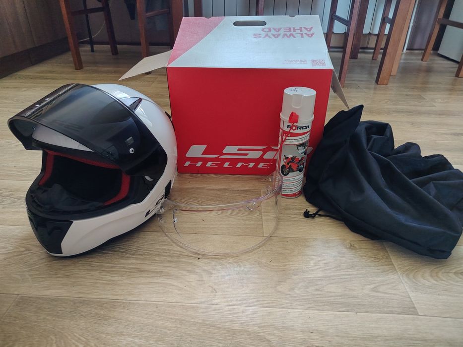 Kask LS2 z akcesoriami