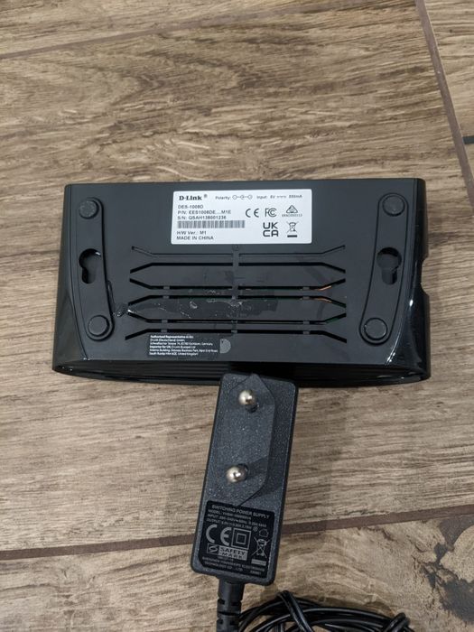 Комутатор D-Link DES-1008D