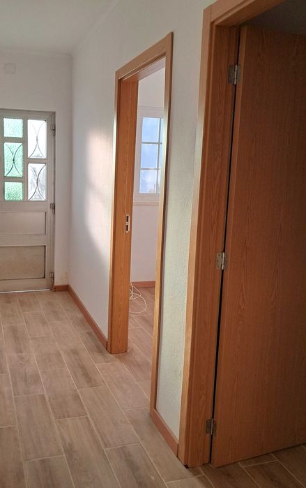 Moradia com quintal e anexo