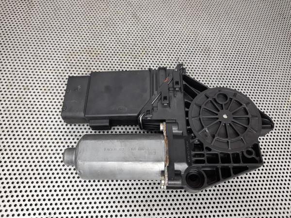 Motor vidro frente direito VOLKSWAGEN Passat (3B2)