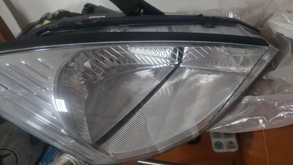 Farol Ford focus
