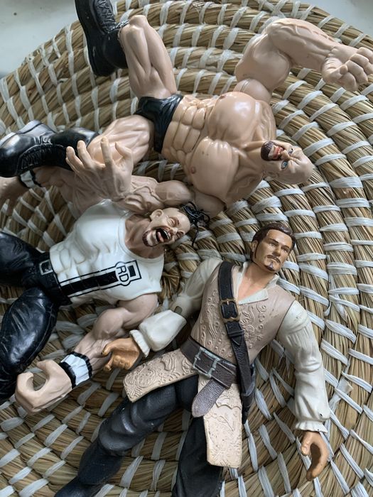 Одним лотом всі рестлери фігурки Пірати