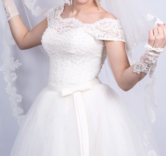 Свадебное платье, цвет айвори