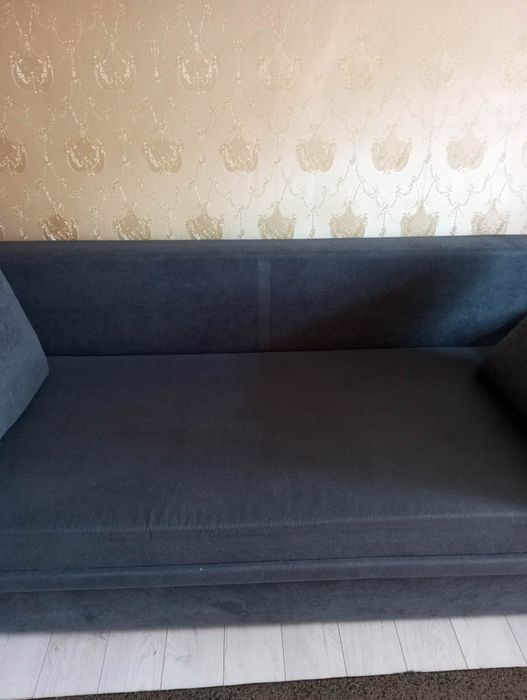 Продається розкладний диван.