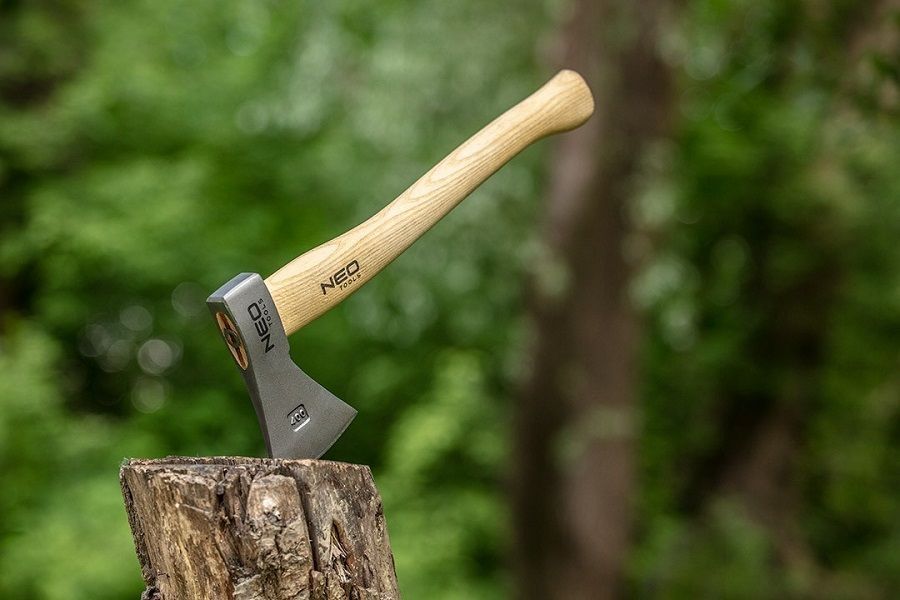 Toporek Bushcraftowy W Futerale 400G Neo