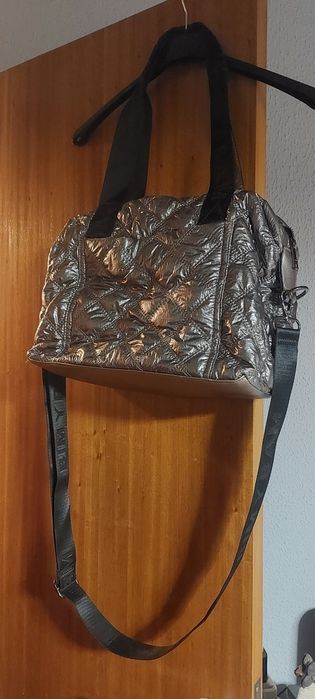 Mala cinza prata brilhante