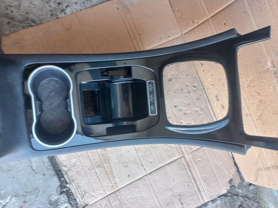 Podłokietnik z dekorami ford s-max galaxy lift