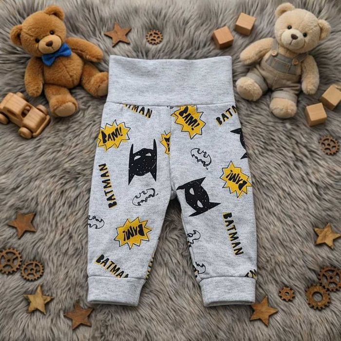Spodnie niemowlęce Batman rozmiar 62 stan idealny {77}