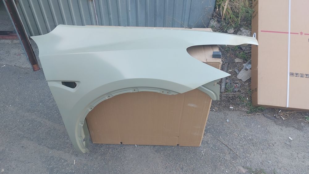 Крыло переднее левое правое  Тесла модел Ю   Tesla Y  3