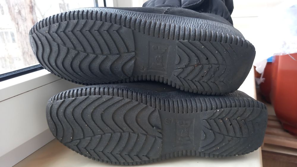 Черевики Сапоги дутыши черные 24-24,5