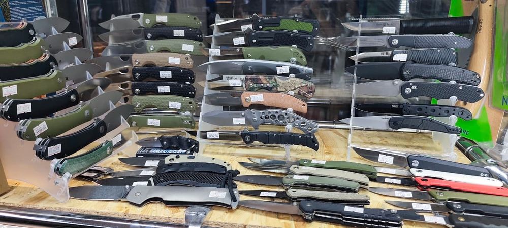 Подарункові брелки-ножики крманні розкладні наключні ніж нож ножичек  презент гостинець