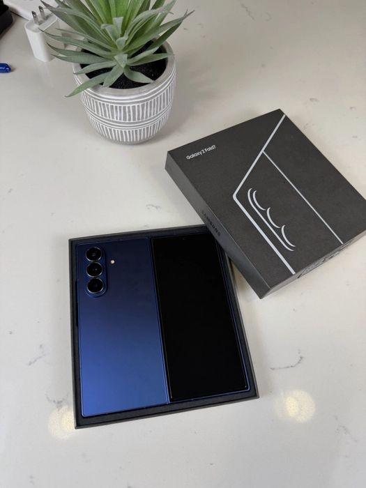 Galaxy fold 7 12/256 blue як новий