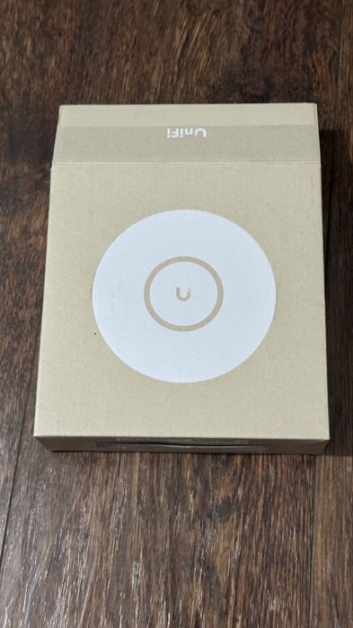 Ubiquiti  AccessPoint U6+