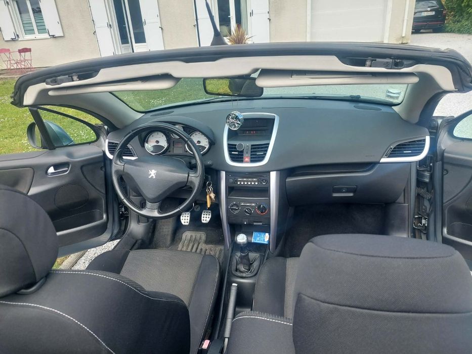 Peugeot 207 cc  hdi