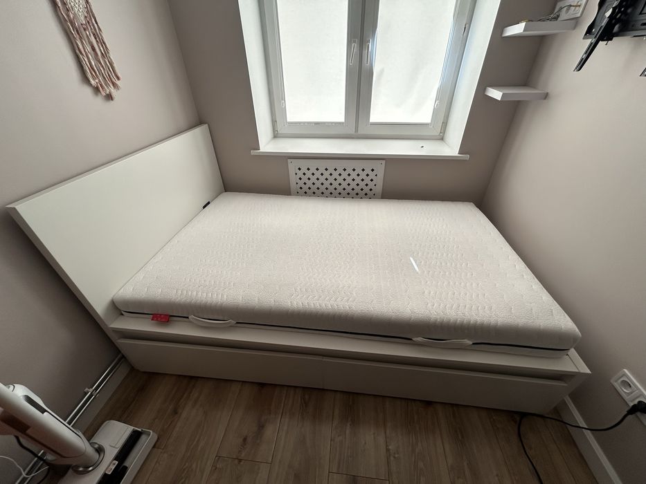 Łóżko białe 120 z materacem janpol