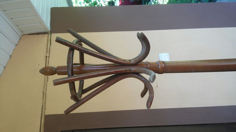 Вішалка  часів СРСР