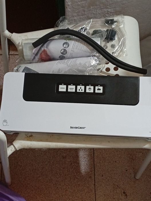 Aparelho de Vácuo Silvercrest com sacos tudo novo