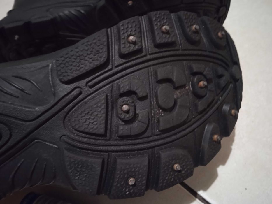 buty z kolcami * MOLS * Waterproof * rozm 39 * ORYGINALNE