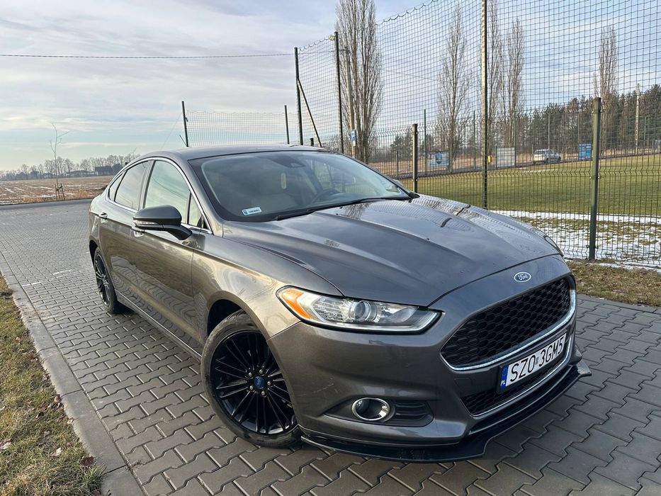 Ford Fusion z 2016 roku 2.0 cm Benzyna 240 km AUTOMAT skórzane fotele