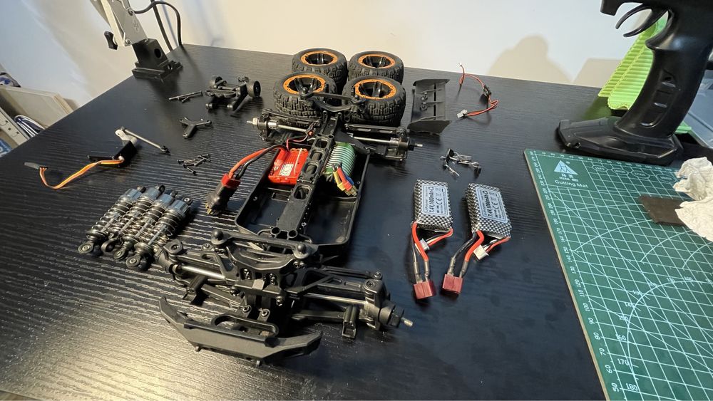 Model RC, naped traxxas
