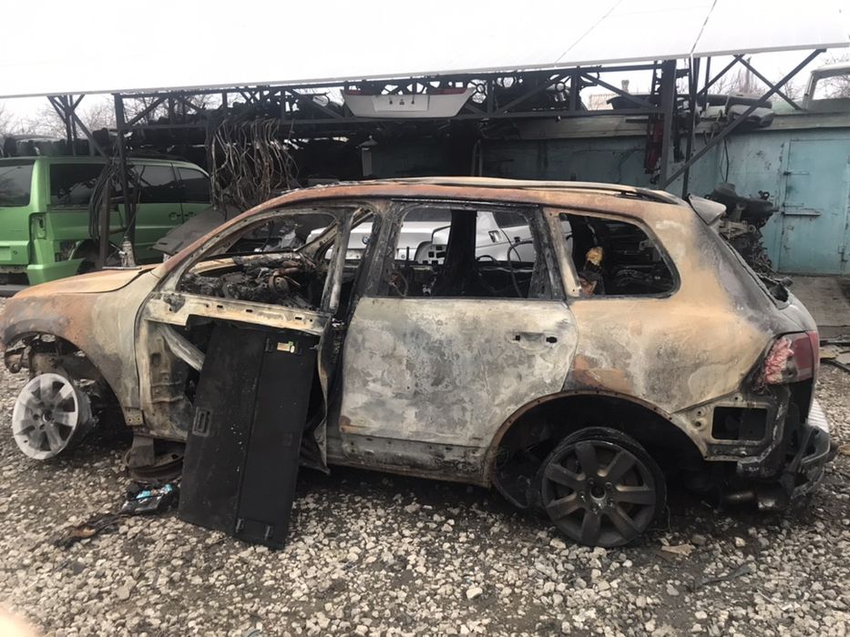 Продаю Volkswagen Touareg 2011 год после пожара